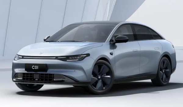 零跑c01分期每個月多少錢 36期月供3842元(首付花費(fèi)55140元)