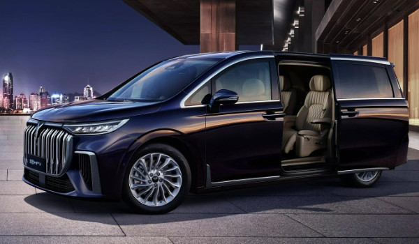 嵐圖夢(mèng)想家mpv大約多少錢(qián) 夢(mèng)想家售價(jià)36萬(wàn)一輛(分期首付11萬(wàn))