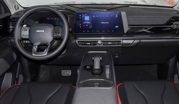 哈弗酷狗值得買(mǎi)嗎 油耗實(shí)測(cè)8.5L(輸出馬力可達(dá)184匹)