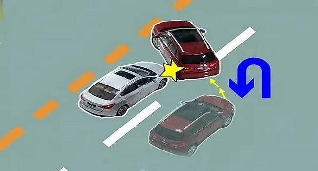 轉(zhuǎn)彎過了一半車身與直行相撞，轉(zhuǎn)彎車優(yōu)先讓直行車