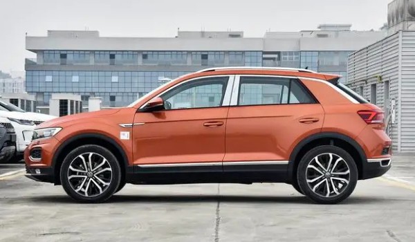 探歌油箱多少升 油箱容量51L(油耗實(shí)測7.7L)