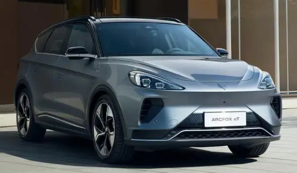 極狐阿爾法t報(bào)價(jià)及圖片 2022款極狐阿爾法t售價(jià)21萬(wàn)(分期首付6萬(wàn))