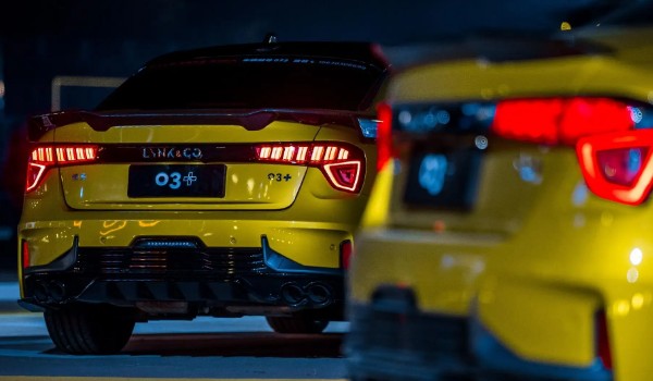 領(lǐng)克03怎么樣值不值得買 油耗實(shí)測(cè)8.2L(輸出馬力可達(dá)265匹)