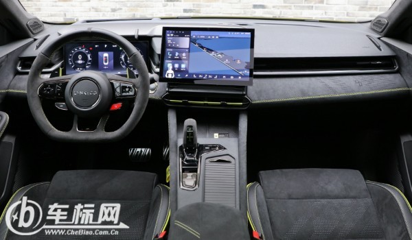 領(lǐng)克03分期一個月多少錢 一個月要交4155元(首付花費(fèi)5萬)