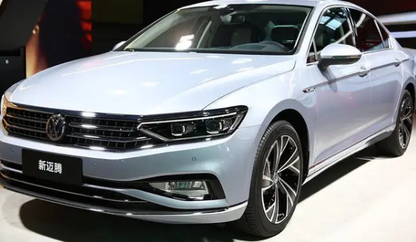 標(biāo)致508l和邁騰哪個(gè)性價(jià)比高 508l性價(jià)比高(頂配比邁騰便宜3萬)