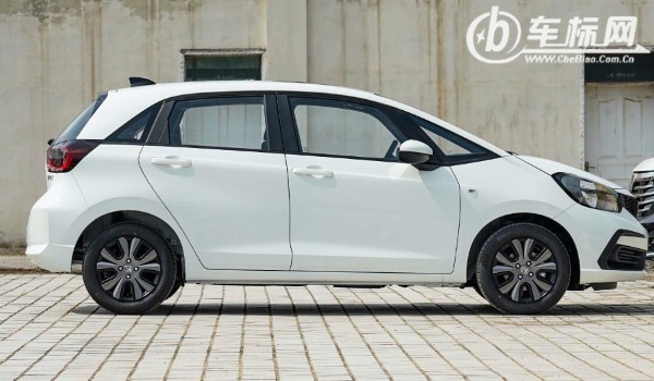 本田飛度分期付款首付多少 分期首付2萬(wàn)(36期月供1563元)