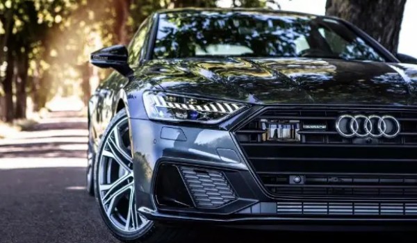 新款?yuàn)W迪a7實(shí)測(cè)油耗多少 百公里油耗實(shí)測(cè)10.9L(一公里消耗9毛錢(qián))