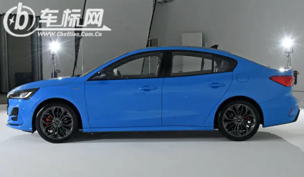 福特?？怂褂秃母邌?油耗實(shí)測(cè)8.6L(一公里消耗7毛錢(qián))