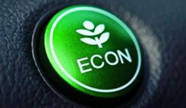 三種駕駛模式哪種最省油 經(jīng)濟(jì)模式最省油(降低轉(zhuǎn)速適合堵車(chē)路段)