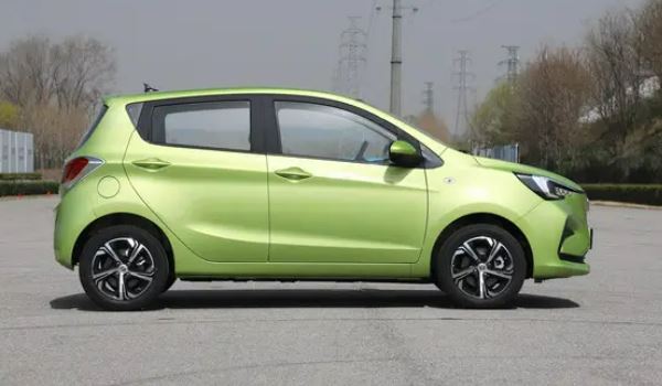 長安奔奔新能源E-STAR2022款價格 廠商指導價格5.38萬元到7.48萬元