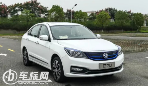 風(fēng)神e70電動(dòng)版價(jià)格及圖片 2023款風(fēng)神e70售價(jià)14萬(二手價(jià)5萬)