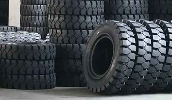 實(shí)心胎好還是充氣胎好 充氣胎更好(舒適性高動(dòng)力損耗小)