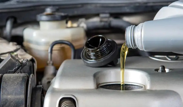 捷豹xel保養(yǎng)一次要多少錢(qián) 小保養(yǎng)一次800元(大保養(yǎng)一次1500元)