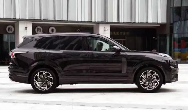 領克09油耗高嗎 百公里油耗10.4L(油耗一公里9毛錢)