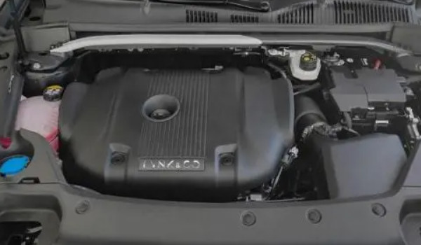 領(lǐng)克02怎么樣值得買嗎 百公里油耗8.5L(馬力可達190匹)