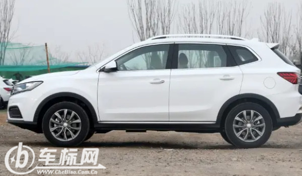 榮威rx5分期首付多少錢(qián) 分期首付2萬(wàn)(36期月供2067元)