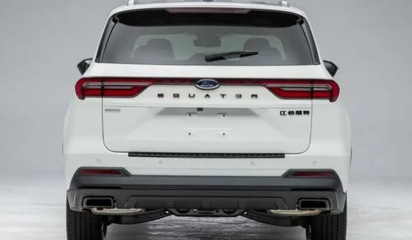 福特領(lǐng)裕怎么樣值得購買嗎 百公里油耗11.8L(馬力可達(dá)224匹)