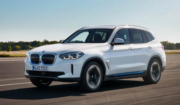 純電動(dòng)汽車十大名牌排名及價(jià)格 比亞迪漢ev排第一(新車售價(jià)26萬)