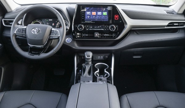 漢蘭達(dá)油電混合分期多少錢 分期首付8萬(36期月供5618元)