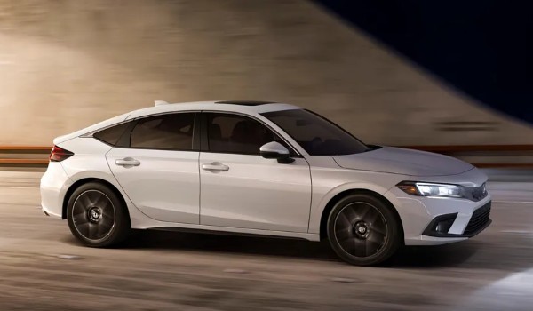 混動(dòng)汽車十大名牌排名及價(jià)格 豐田漢蘭達(dá)混動(dòng)排第一(新車售價(jià)26萬(wàn))