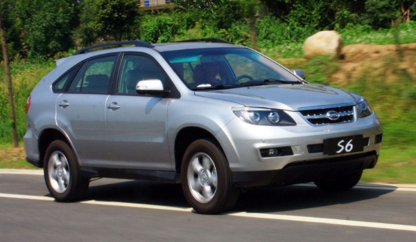 比亞迪s6怎么樣 比亞迪s6車(chē)身霸氣/動(dòng)力充足