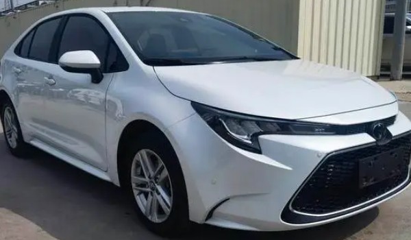 豐田雷凌1.2t價(jià)格 2022款1.2t雷凌售價(jià)10萬(wàn)(落地價(jià)12萬(wàn))