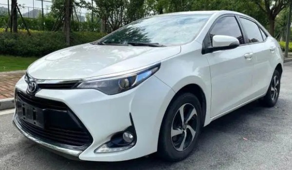 豐田雷凌1.2t價(jià)格 2022款1.2t雷凌售價(jià)10萬(wàn)(落地價(jià)12萬(wàn))