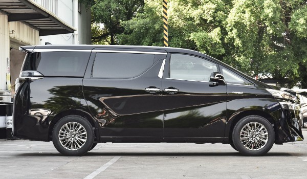 豐田威爾法動力怎么樣 輸出馬力可達117匹(2.5L混合動力)