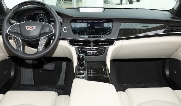 林肯大陸和ct6哪個(gè)更好 ct6車身長達(dá)5.2米(配置功能豐富)