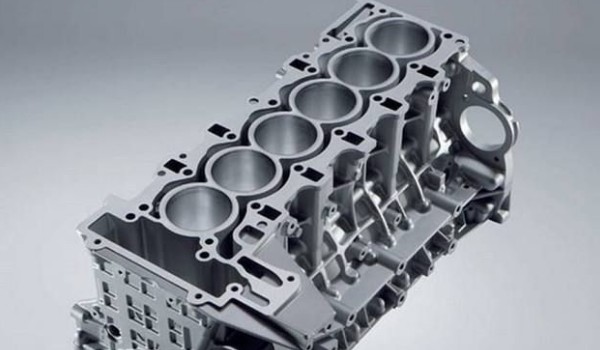 奔馳s級(jí)動(dòng)力怎么樣 輸出馬力可達(dá)435匹(搭載兩款發(fā)動(dòng)機(jī))