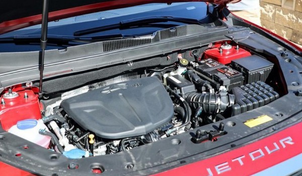 捷途x70這款車怎么樣 油耗實測8.5L(輸出馬力可達254匹)