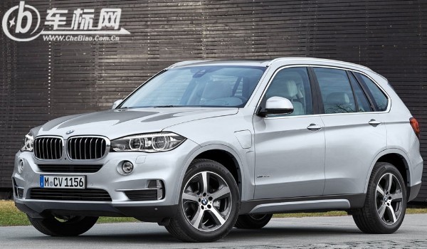 雷克薩斯rx和寶馬x5哪個(gè)好 寶馬x5車身長達(dá)5米(馬力可達(dá)333匹)