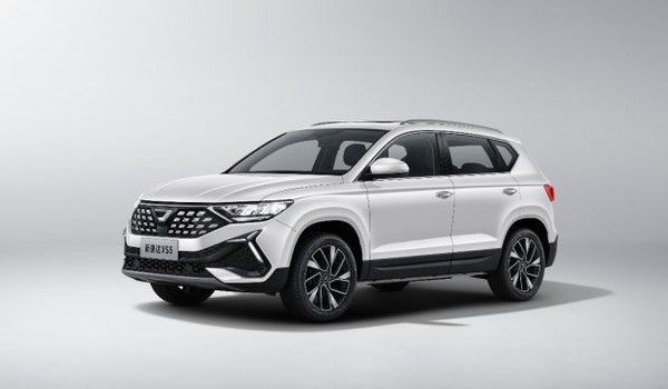 捷達(dá)vs5和現(xiàn)代ix35哪個(gè)好 現(xiàn)代ix35車長(zhǎng)4.5米(配置功能豐富)