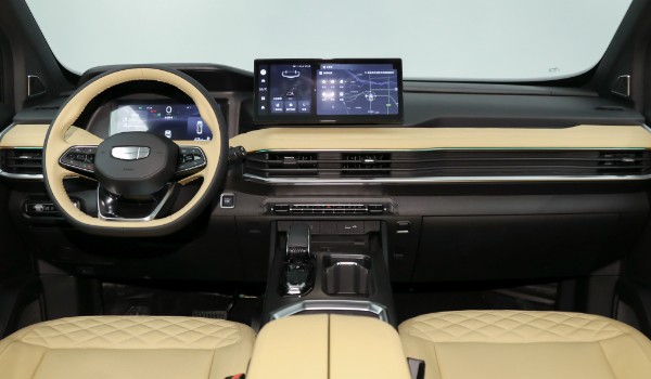 吉利豪越l這款車怎么樣值得買(mǎi)嗎 馬力可達(dá)218匹(油耗實(shí)測(cè)8.5L)