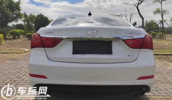 現(xiàn)代名圖2021款報(bào)價(jià)及圖片 新車售價(jià)12萬(wàn)一輛(分期首付3萬(wàn))