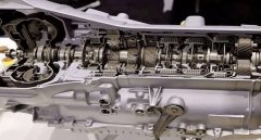 變速箱油多長(zhǎng)時(shí)間換一次，不同車型更換時(shí)間不同根據(jù)保養(yǎng)手冊(cè)說明進(jìn)行更換