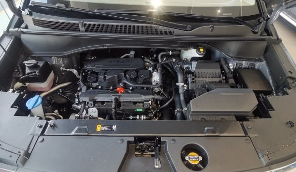 現(xiàn)代庫斯途發(fā)動機怎么樣 馬力可達170匹(動力十分充沛)