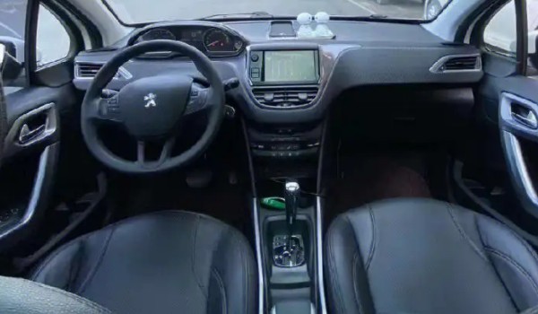 標(biāo)致2008安全性怎么樣 主動安全配置齊全(搭載4個氣囊)