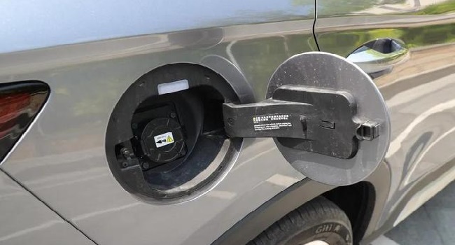 比亞迪dmi可以一直不充電嗎，可以不充電你相信嗎？