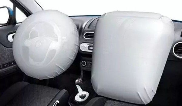 長安逸達幾個氣囊 搭載了六個氣囊(安全性很高)