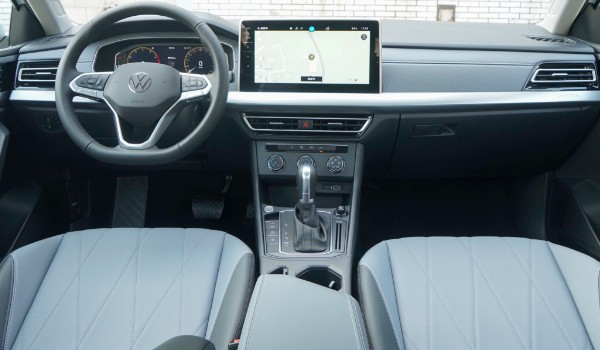 大眾朗逸2022款圖片及報(bào)價自動擋 新車售價11萬一輛(沒有2022款)