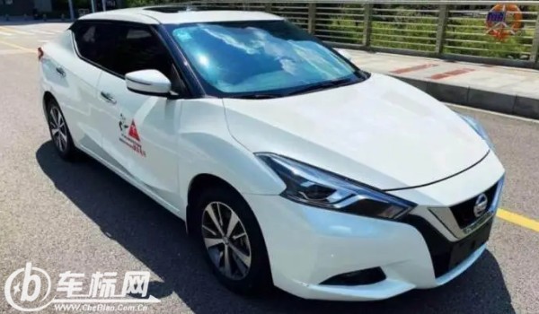 藍(lán)鳥和飛度比哪個(gè)更好 藍(lán)鳥車長4.6米(配置功能豐富)