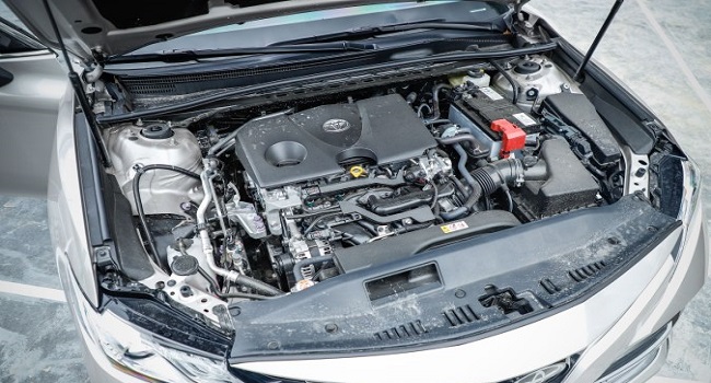 凱美瑞2.0豪華版落地價(jià)2022，指導(dǎo)價(jià)區(qū)間為17.98萬(wàn)-26.98萬(wàn)