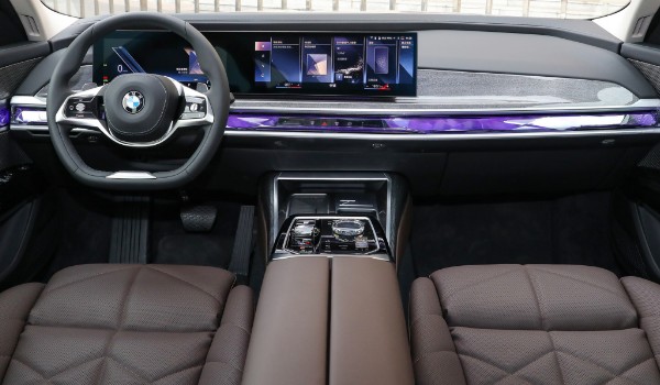 寶馬7系2023款價(jià)格及圖片 新車91萬一輛(分期首付27萬)