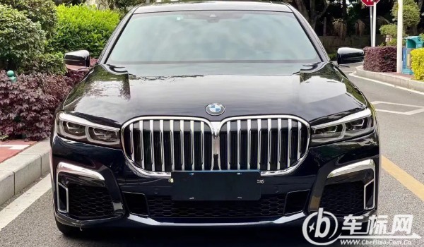 寶馬7系分期首付多少 分期首付27萬(wàn)(36期月供19208元)