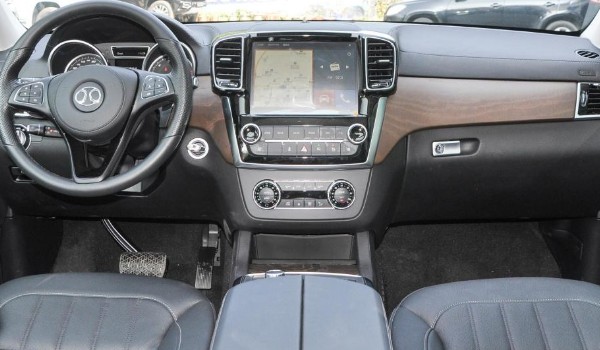 北京bj90分期首付多少 分期首付11萬(wàn)(36期月供7901元)