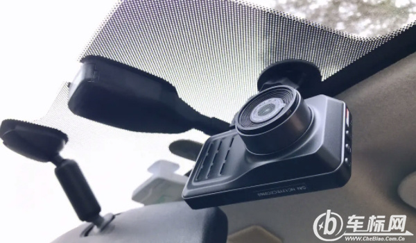 行車記錄儀哪個(gè)牌子好 飛利浦、鐵將軍、凌度三個(gè)品牌效果好