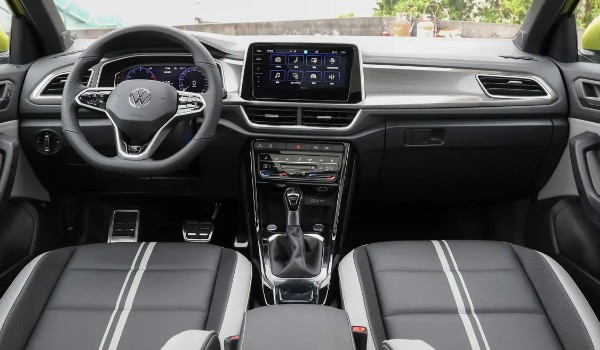 新款探歌報(bào)價(jià)及圖片 2022款售價(jià)12萬(分期首付3萬)