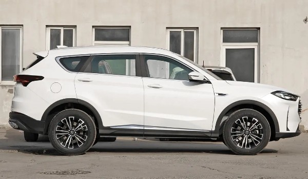 捷途x70plus油耗多少 百公里8.6L(一公里消耗6毛錢(qián))