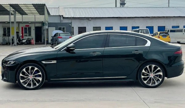 捷豹xel2023最新款多少錢 新車售價(jià)29萬(分期首付8萬)